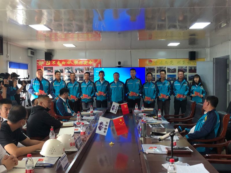 6辦實事環節-黨員先鋒崗授牌